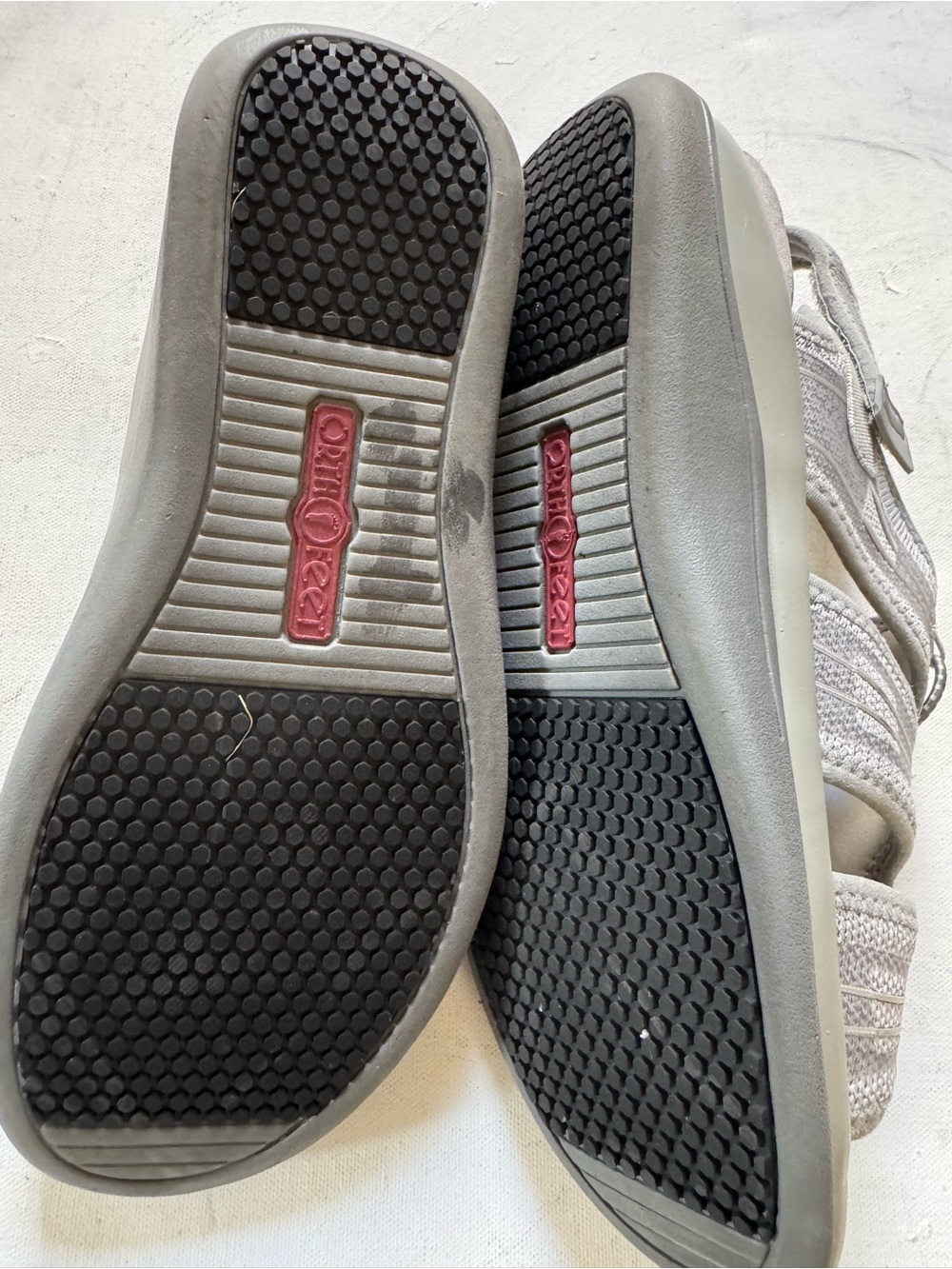Remonte Women's Light Gray Knit Slip-On Sneakers with Black Soles